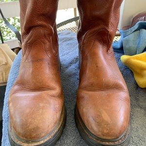 Farmer boots! Get them!